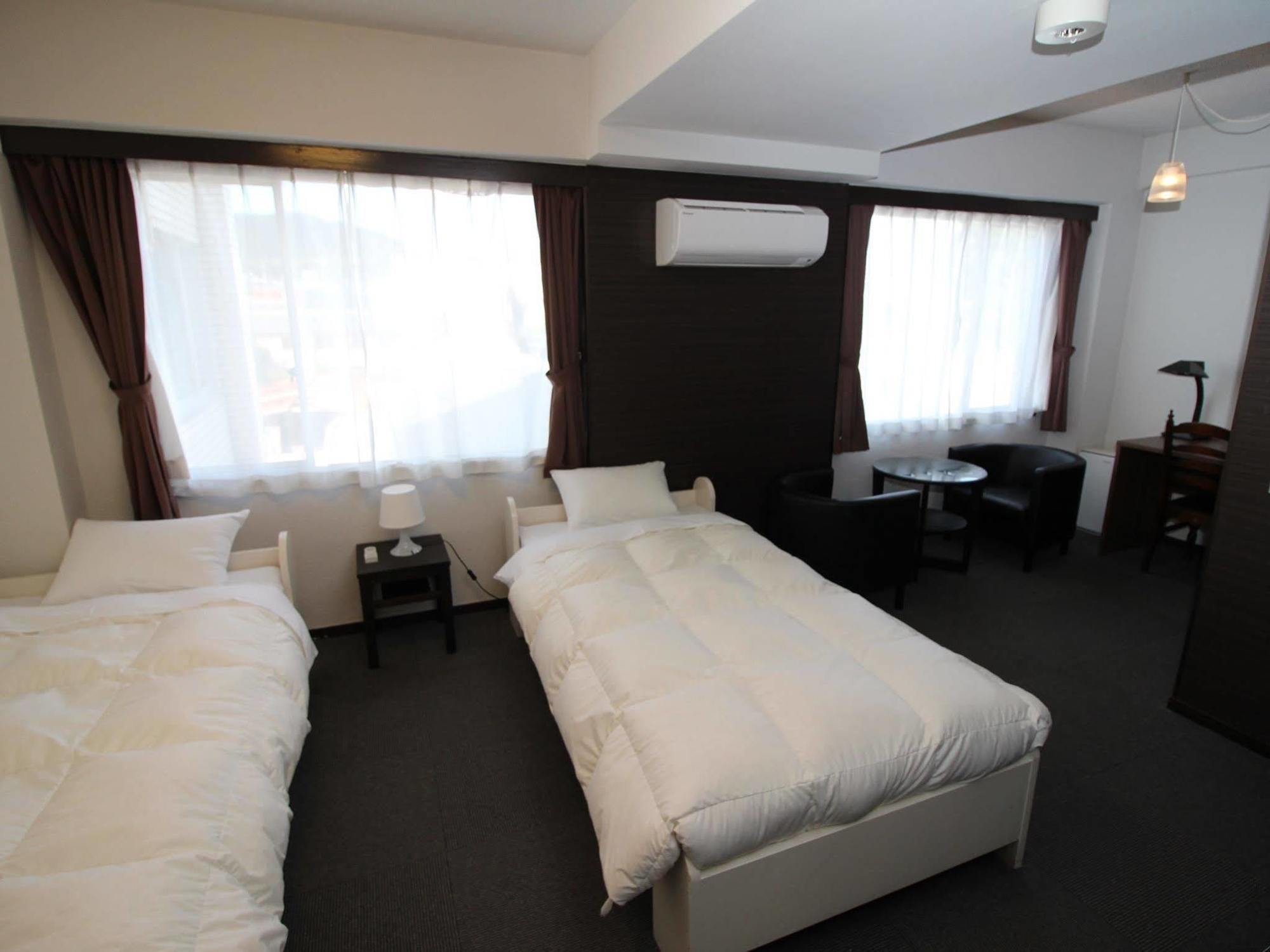 Hotel Chrysantheme Kyoto Exterior photo